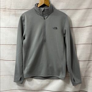 Men's The North Face light Gray Half-Zip Pullover size SMALL